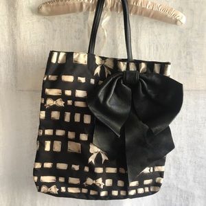 Red Valentino Knot Me Up shoulder bag